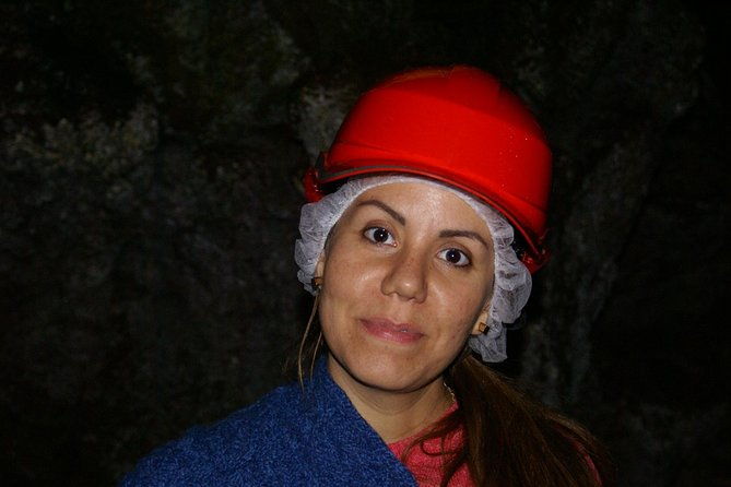 cave-tour-in-terceira