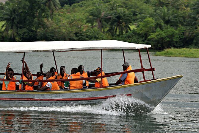 Caves and Cruise Tour in Ghana - FAQ