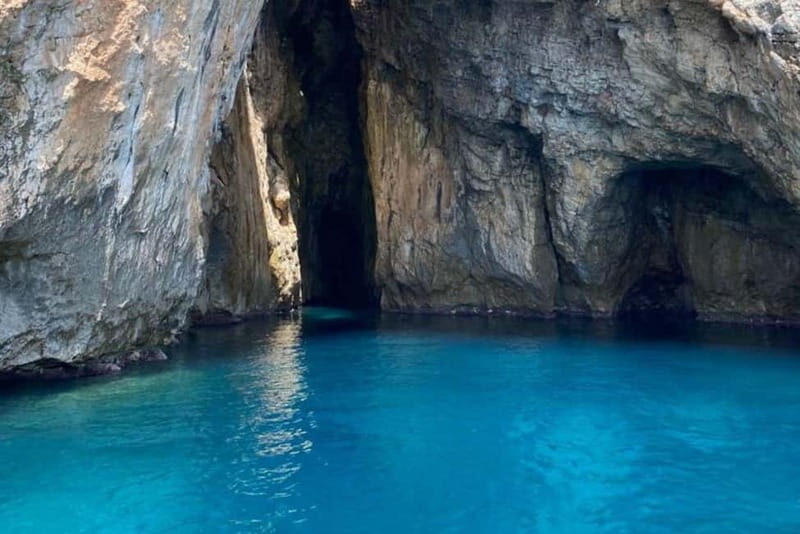 CAVES LEUCA TOUR WITH SKIPPER 3 HOURS - The Itinerary in Detail