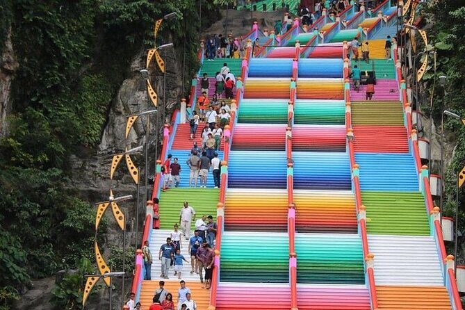 Caves, Waterfall, and Culinary Delights tour in Kuala Lumpur - A Deep Dive into the Day’s Highlights