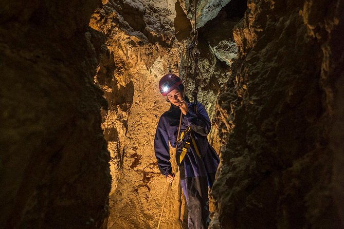 caving-tour-near-lisbon