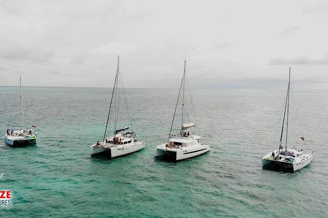 caye-caulker-sailing-with-snorkeling-hol-chan-and-shark-ray-alley