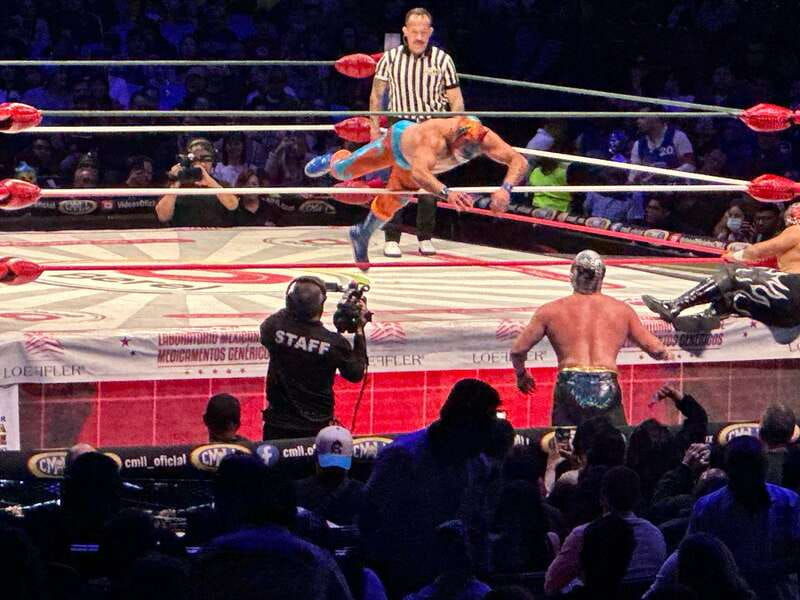 cdmx-arena-mexico-wrestling-tour-wrestler-masks-and-fun