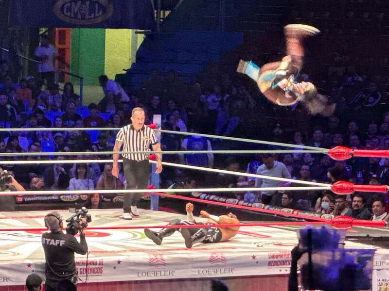 cdmx-arena-mexico-wrestling-tour-wrestler-masks-and-fun