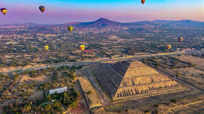 CDMX: Fly over Teotihuacan in a hot air balloon and visit the Basilica of Guadalupe - Key Points