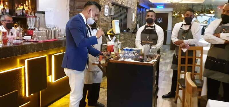 CDMX: Mixology and classic cocktail classes in a bar in polanco. - Why Guests Love It