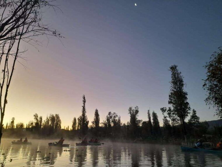cdmx-xochimilco-kayak-adventure-tour