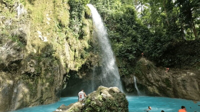 cebu-inambakan-kawasan-and-mantayupan-waterfalls-tour