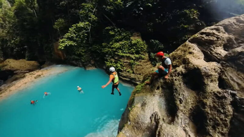 cebu-kawasan-canyoneering-join-in-tour-with-ziplininglunch