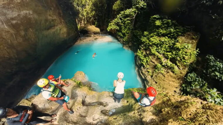 cebu-kawasan-canyoneering-join-in-tour-with-ziplininglunch
