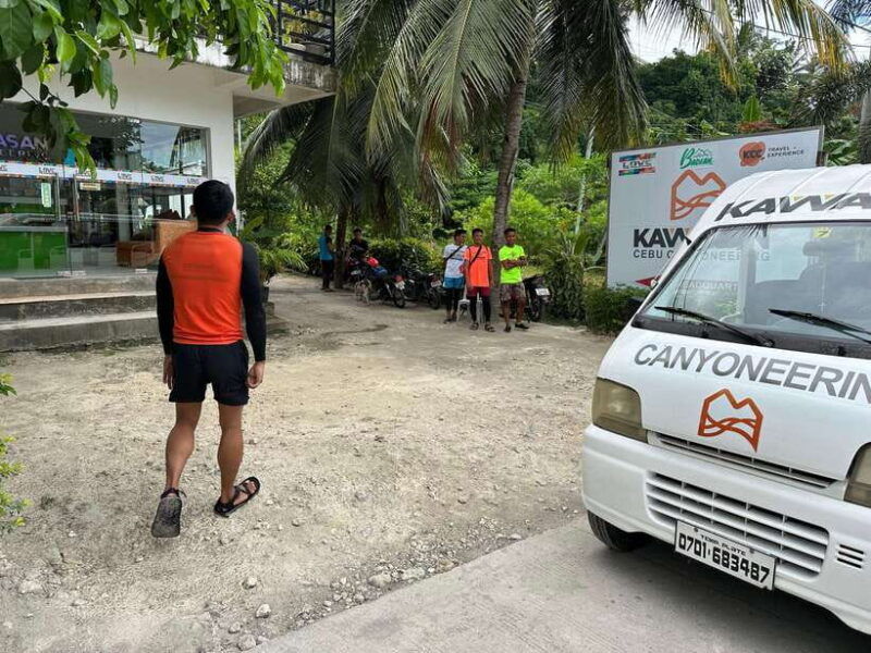 cebu-kawasan-canyoneering-with-ziplining-adventure