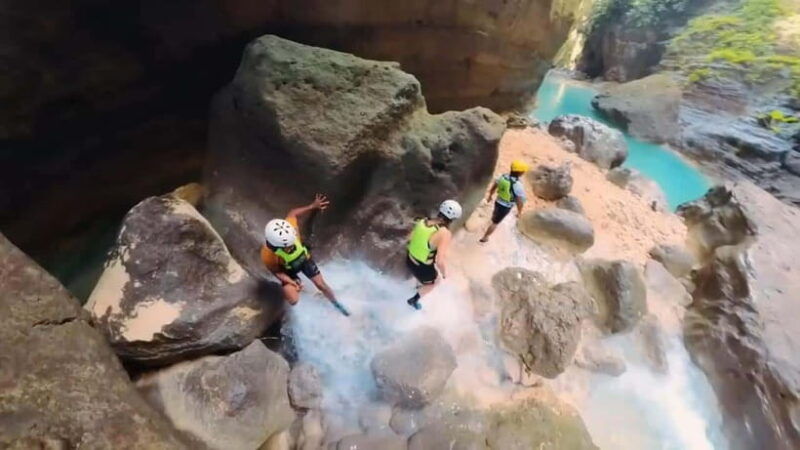cebu-osmena-peak-and-kawasan-canyoneering-day-tour