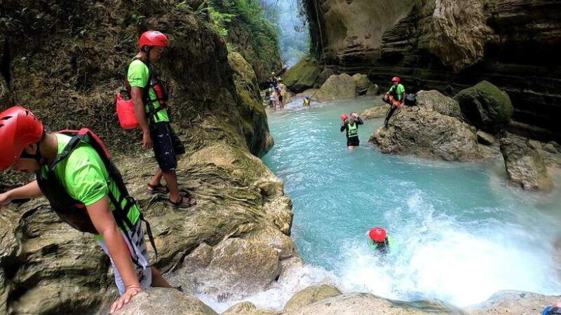 cebu-osmena-peak-hike-kawasan-canyoneering