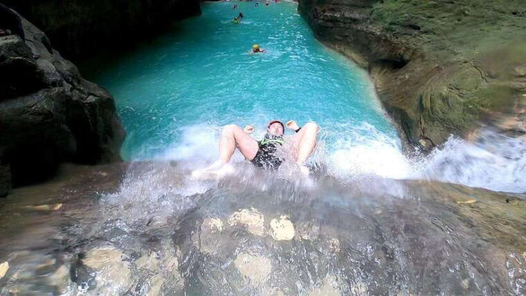 cebu-osmena-peak-hike-kawasan-canyoneering