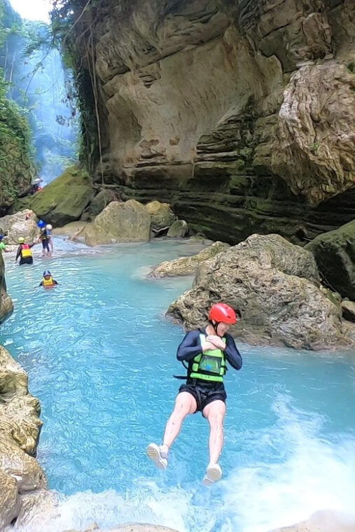 cebu-pescador-island-sardines-run-and-kawasan-canyoneering