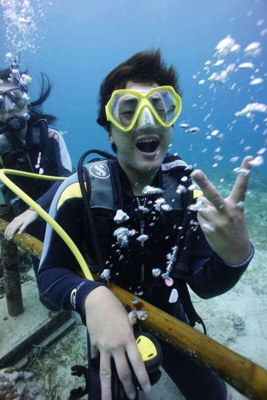 cebu-try-diving-souvenir-underwater-photo