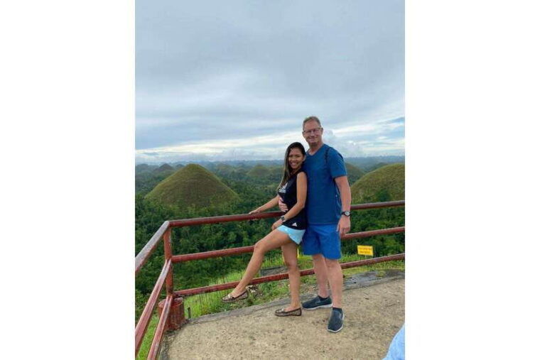 cebu-whale-shark-watching-kawasan-canyoneering-group-tour