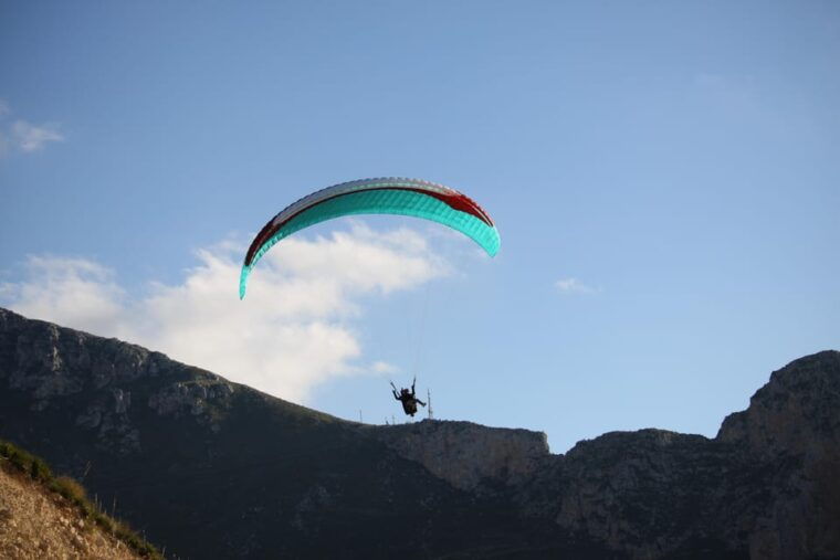 cefalu-tandem-paragliding-flight-and-insta360-video