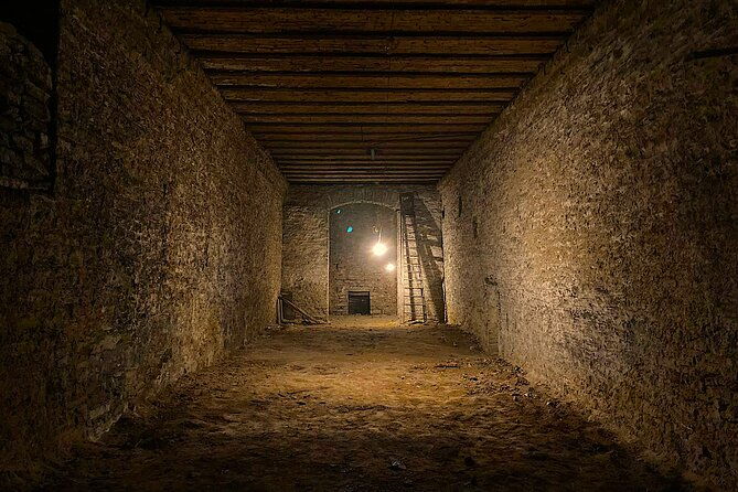 cellars-and-saloons-sunday-brunch-tour-in-cincinnati