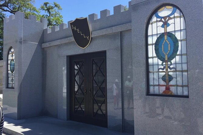 cemetery-tour-new-orleans