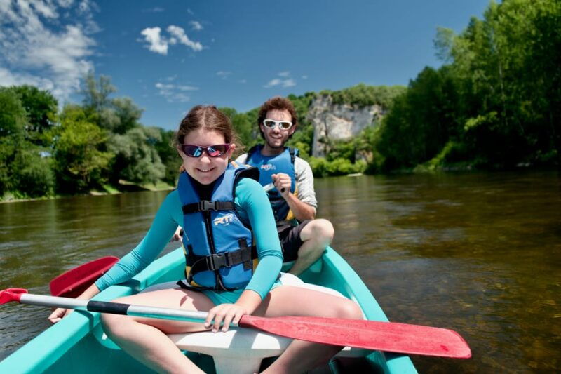 cenac-et-saint-julien-canoe-ride-down-the-river-dordogne