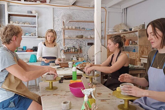 ceramic-and-pottery-creative-workshop-with-two-local-artists
