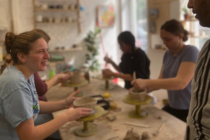 ceramic-and-pottery-creative-workshop-with-two-local-artists