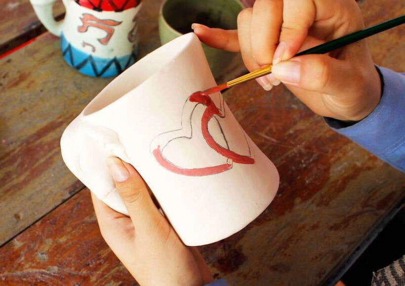 ceramics-painting-activity-in-siem-reap