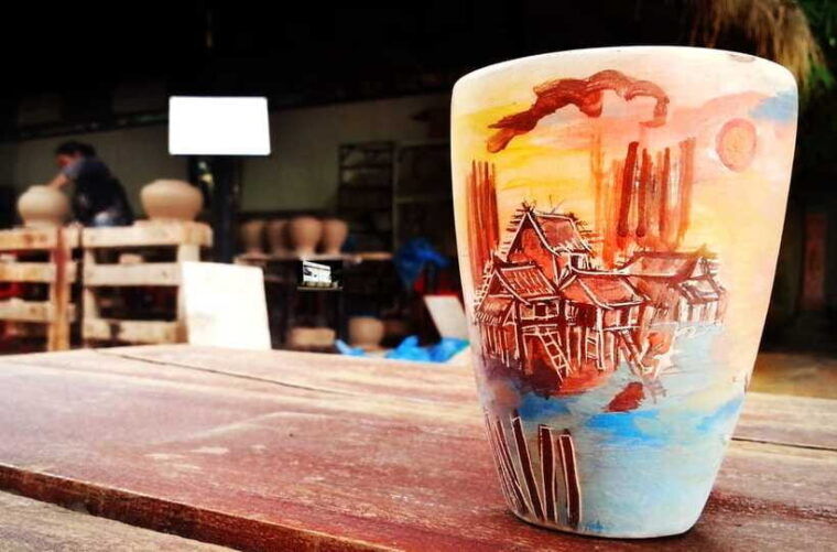 ceramics-painting-activity-in-siem-reap