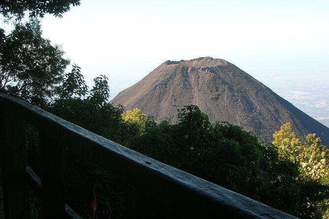 cerro-verde-national-park-and-coatepeque-lake