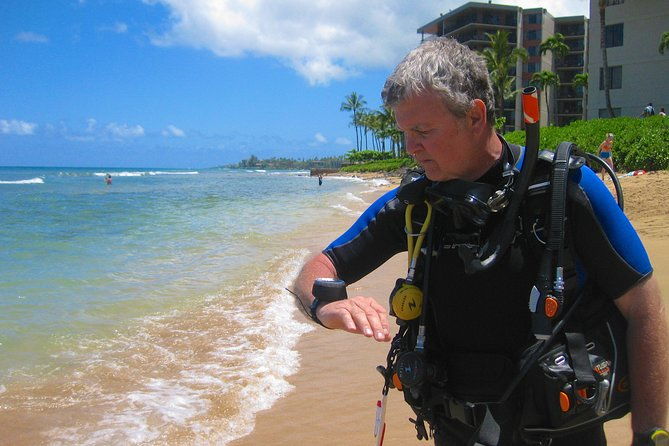 certified-guided-shore-dive-in-lahaina