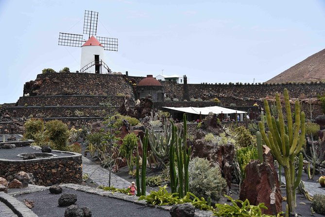 cesar-manrique-artworks-jameos-and-cuevas