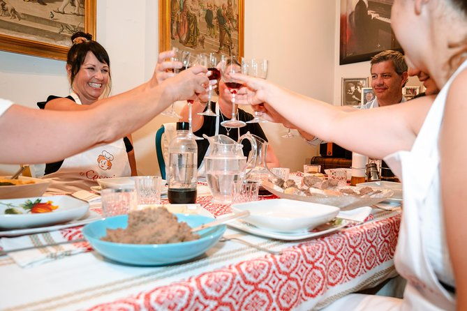 cesarine-market-tour-dining-at-a-locals-home-in-messina