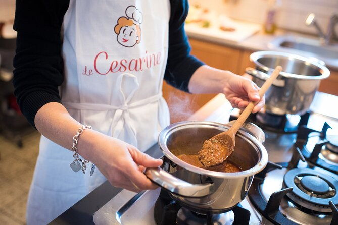 cesarine-pasta-tiramisu-class-at-locals-home-in-milan