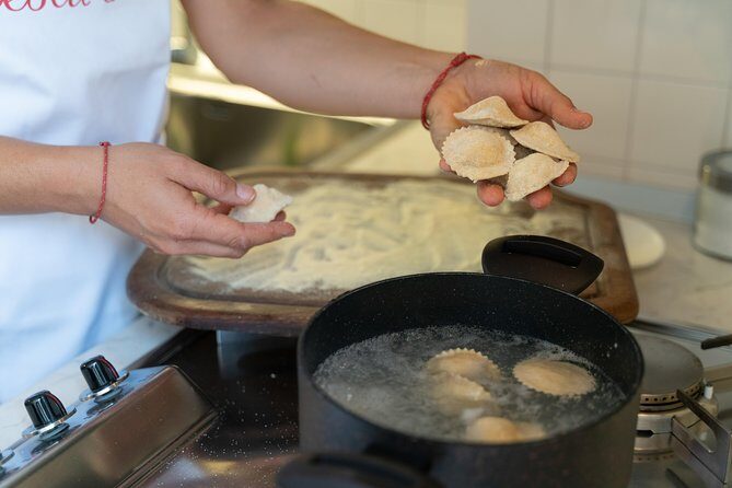 Cesarine: Small group Pasta and Tiramisu class in Lake Garda - FAQs  