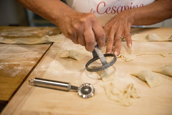 Cesarine: Small group Pasta and Tiramisu with Mamma in Lucca - A Closer Look at the Experience