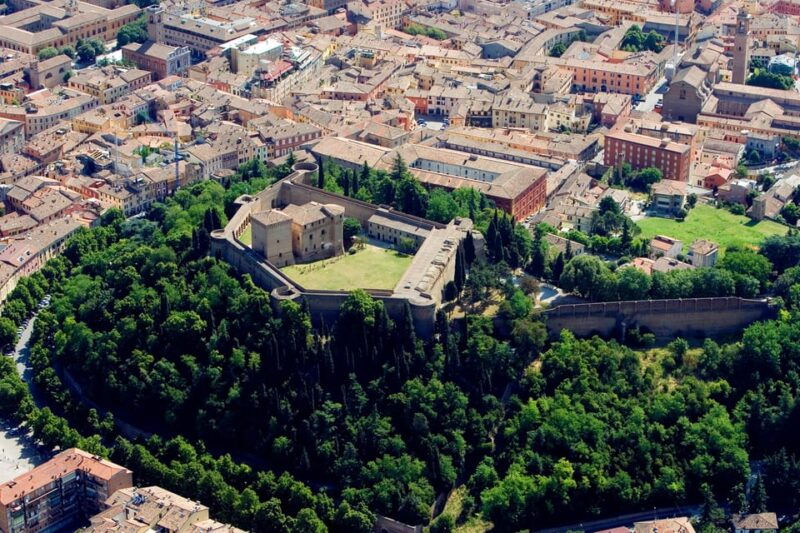 cesena-guided-city-tour-with-malatestiana-library-entry