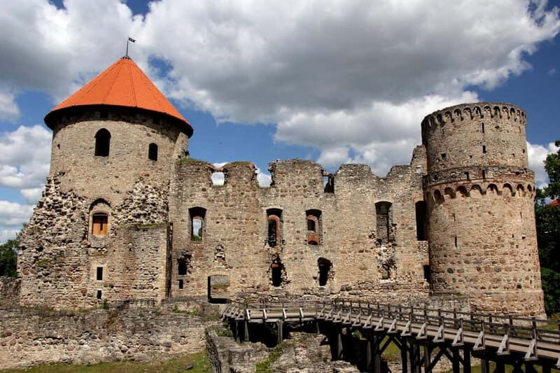 Cesis: Medieval heritage and natural treasures - Nature and Scenic Hikes
