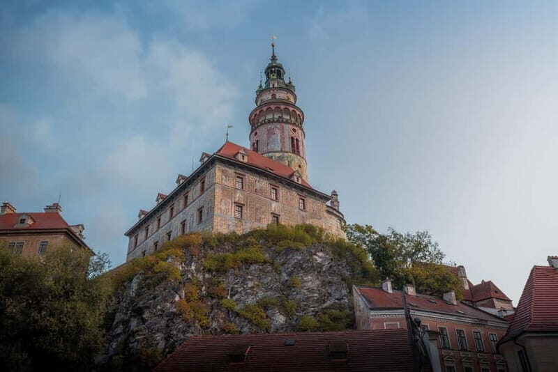 Cesky Krumlov: Express Walk with a Local in 60 minutes - What is the Cesky Krumlov Express Walk?