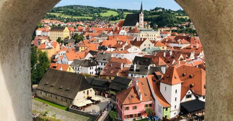 cesky-krumlov-insta-perfect-walk-with-a-local
