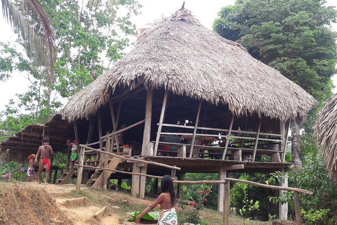 chagres-cave-and-embera-village