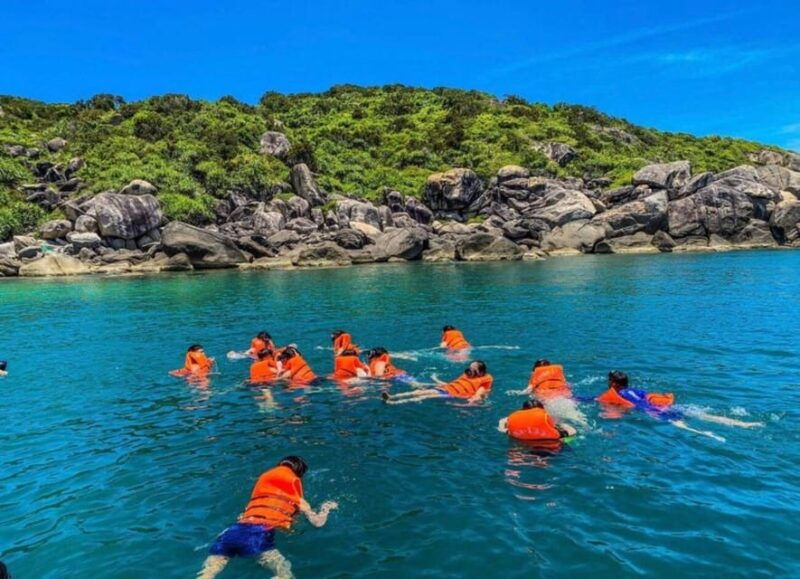 cham-island-experience-snorkeling-and-lunch-in-a-day-tour