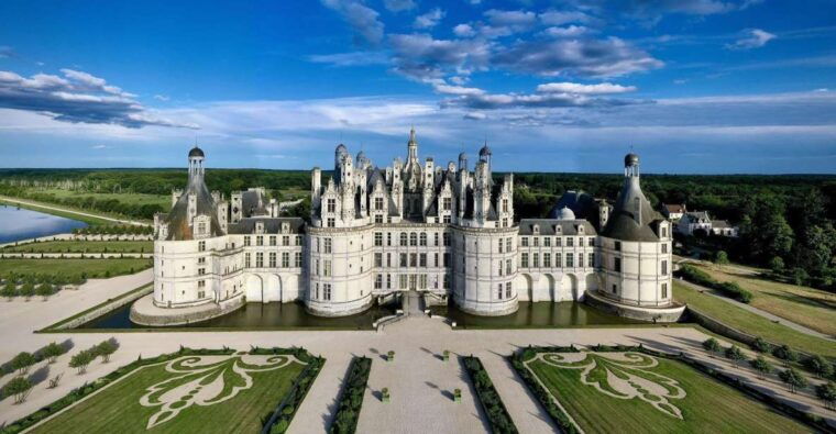 chambord-entry-ticket-to-the-castle