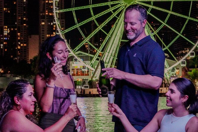 champagne-city-lights-boat-tour