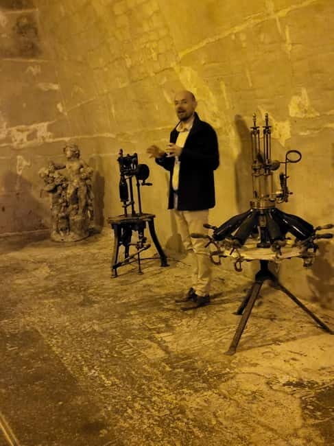 Champagne Private Tour -Reims from Paris in a minivan - An In-Depth Look at the Tour Experience