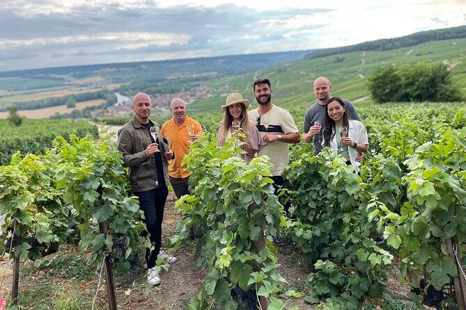 Champagne Small-Group Day Trip with Lunch and Tastings from Paris - Discover the Charm of Champagne on a Small-Group Day Trip from Paris