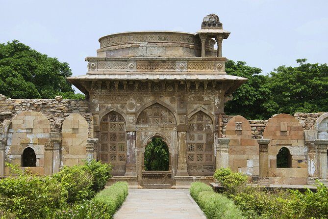 Champaner-Pavagadh Archaeological Park Day Trip (Guided Car Tour from Ahmedabad) - Authentic Insights from Reviews