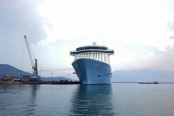 Chan May Port- Hoi An sightseeing- Chan May Port package tour - A Closer Look at the Itinerary