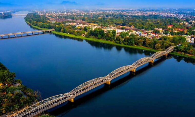 chan-may-port-hue-heritage-tour