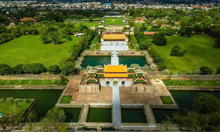 chan-may-port-hue-heritage-tour